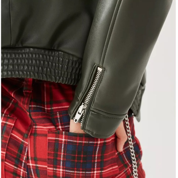 NWT Urban Outfitters faux fur hunter green flight jacket Size Small - Picture 5 of 10